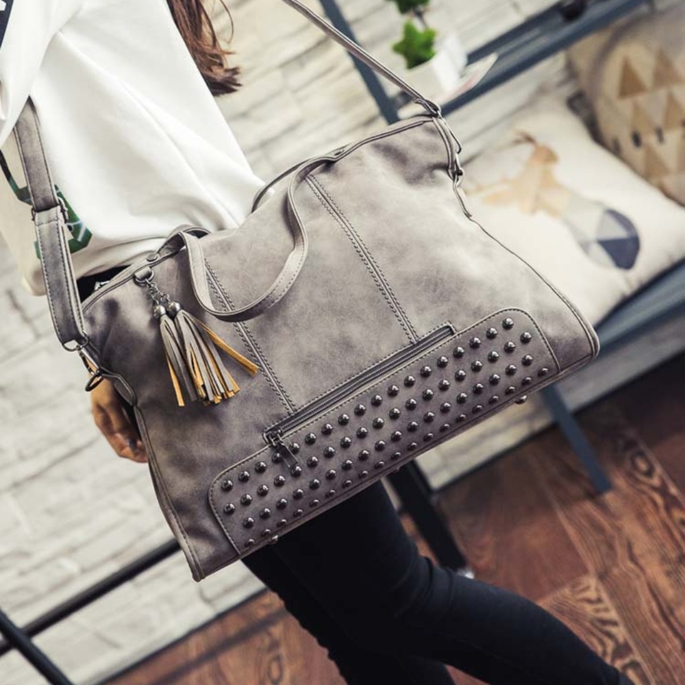 #NEW LIGHTENING Studded Bag - Picture 4 of 8